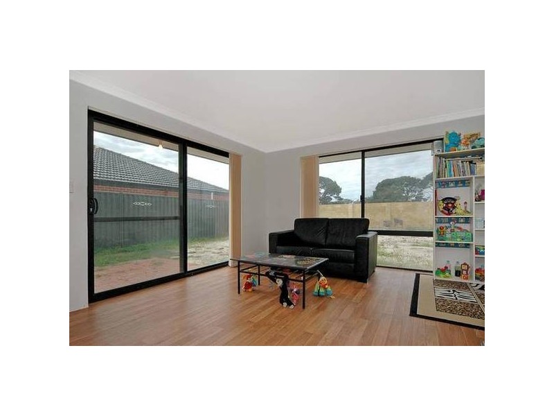 Travers Way, Ellenbrook WA 6069