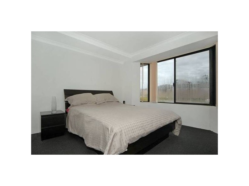 Travers Way, Ellenbrook WA 6069