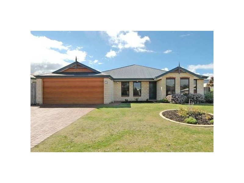 33 Tokara Avenue, Henley Brook WA 6055