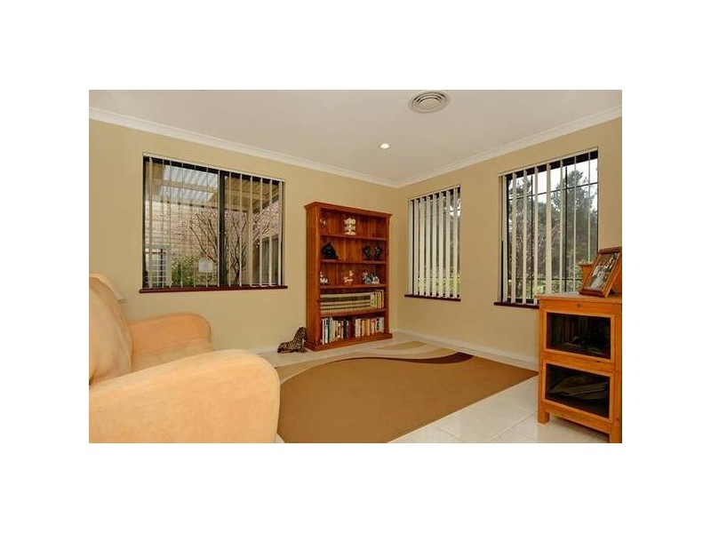 35 Vaucluse Crescent, Ellenbrook WA 6069