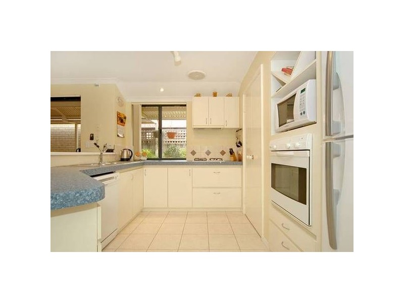 35 Vaucluse Crescent, Ellenbrook WA 6069