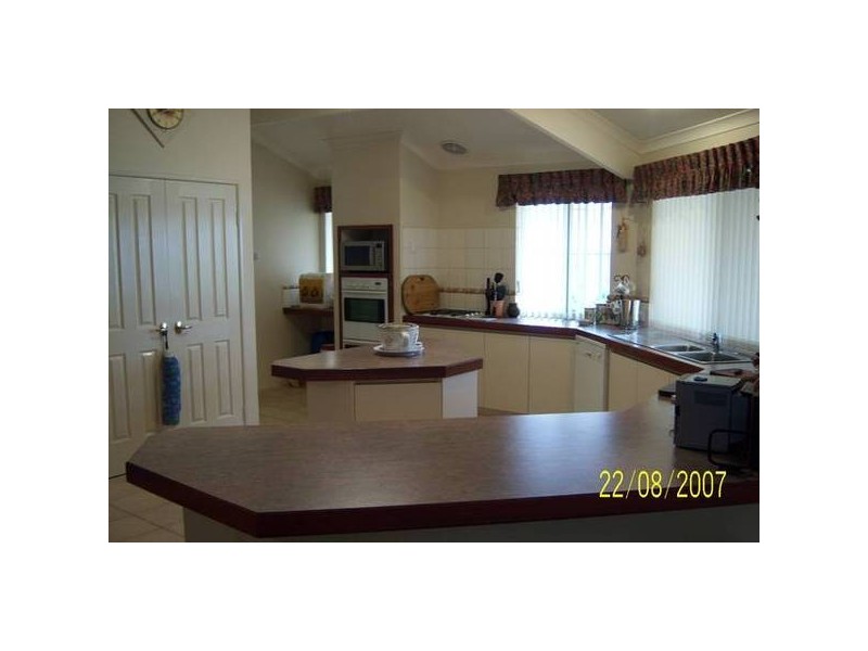 2 Whistler Court, Ellenbrook WA 6069