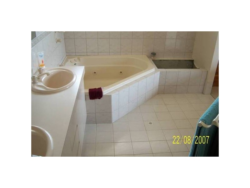 2 Whistler Court, Ellenbrook WA 6069