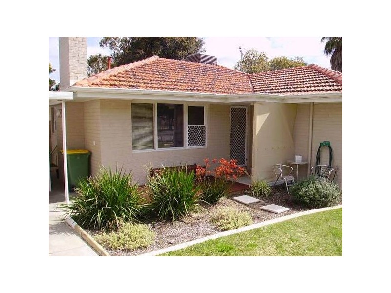15 Ferrier St, Swan View WA 6056