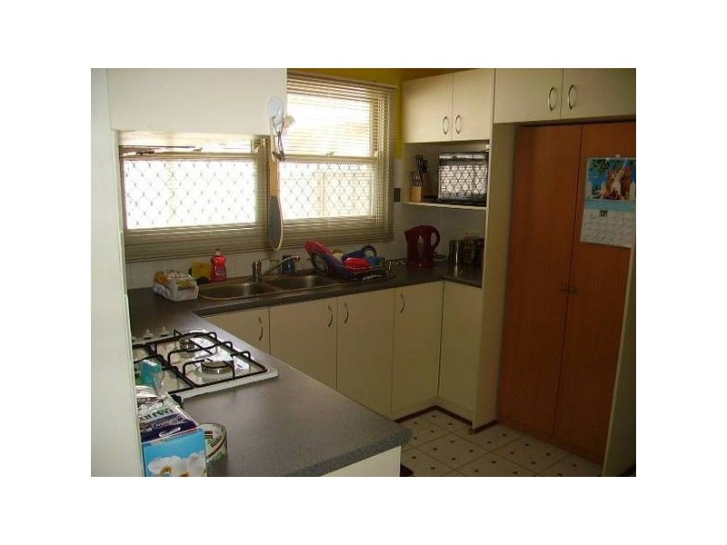 15 Ferrier St, Swan View WA 6056