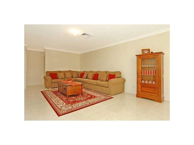 24 Moulton Trail, Ellenbrook WA 6069