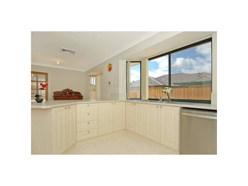 24 Moulton Trail, Ellenbrook WA 6069