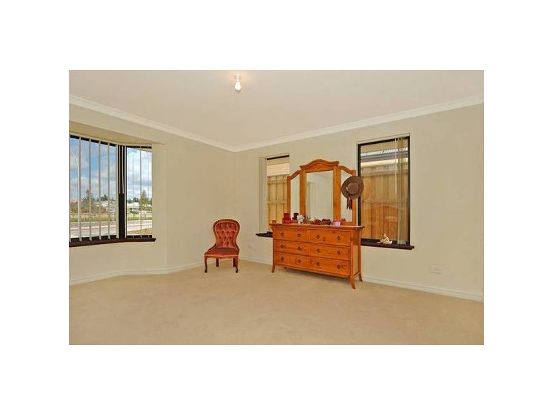 24 Moulton Trail, Ellenbrook WA 6069