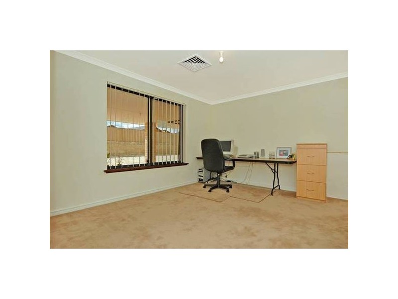 24 Moulton Trail, Ellenbrook WA 6069