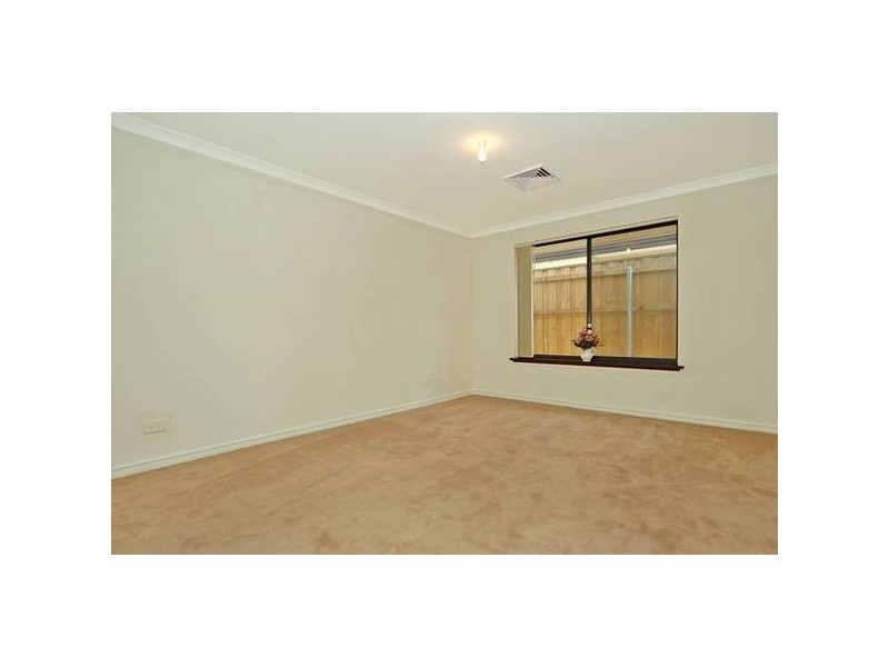 24 Moulton Trail, Ellenbrook WA 6069