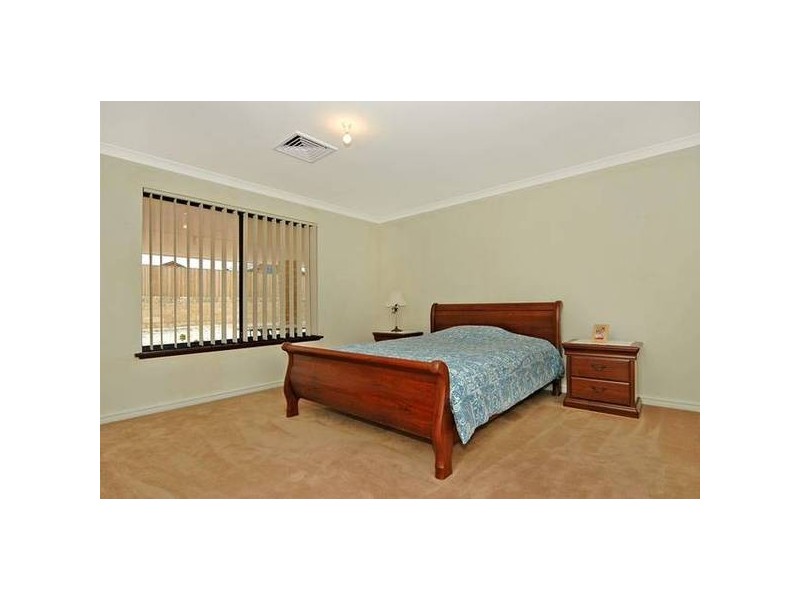 24 Moulton Trail, Ellenbrook WA 6069