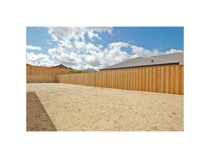 24 Moulton Trail, Ellenbrook WA 6069