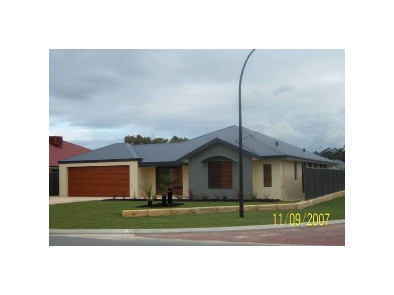 14 Devereux Crescent, Ellenbrook WA 6069