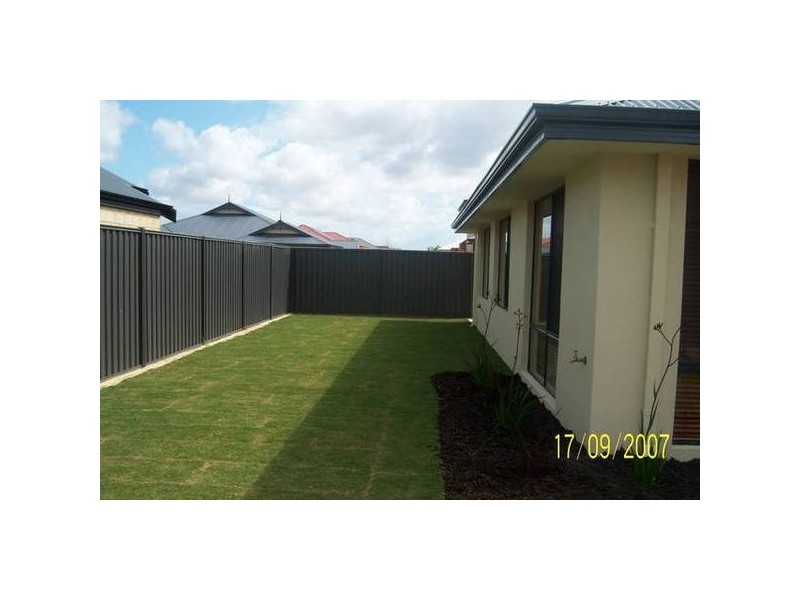 14 Devereux Crescent, Ellenbrook WA 6069