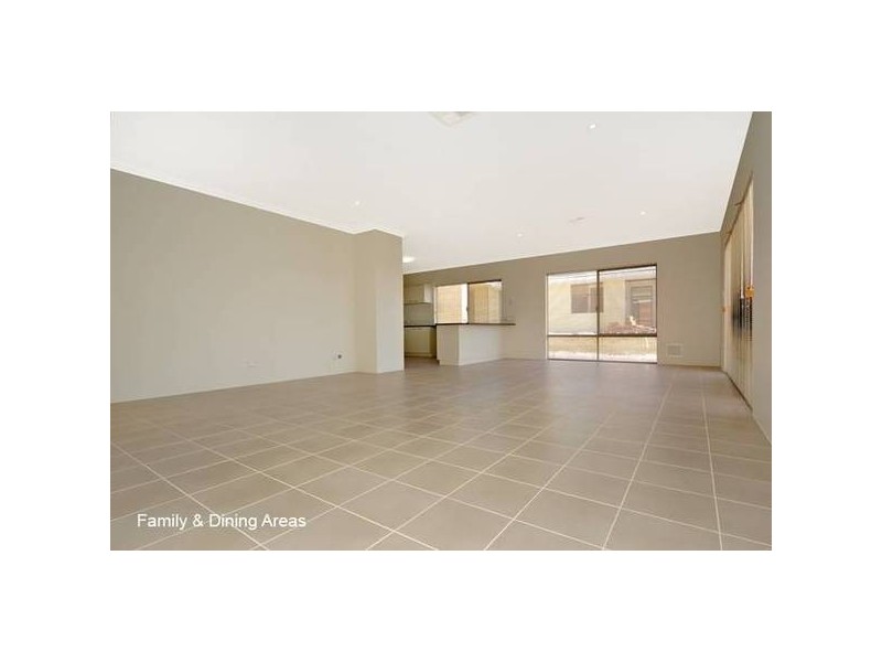 8 Waite Ridge, Ellenbrook WA 6069