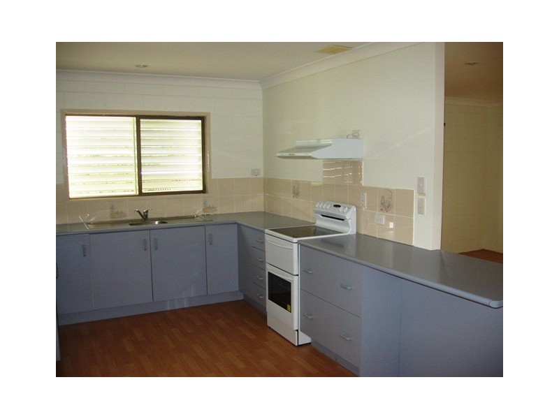 6 Crane Street, Emu Park QLD 4710