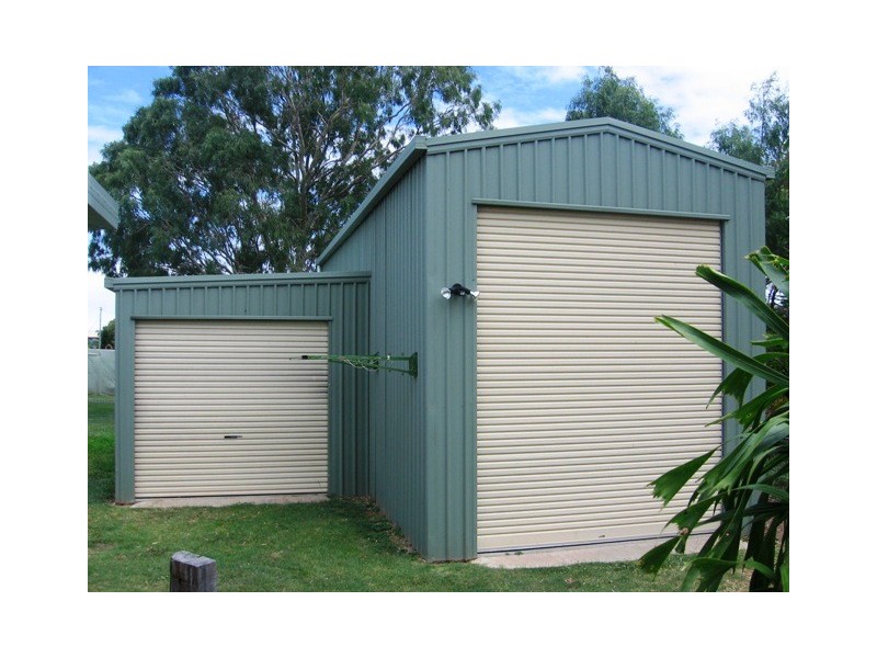 6 Hitchcock Lane, Keppel Sands QLD 4702