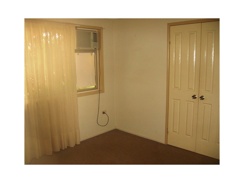 6 Hitchcock Lane, Keppel Sands QLD 4702