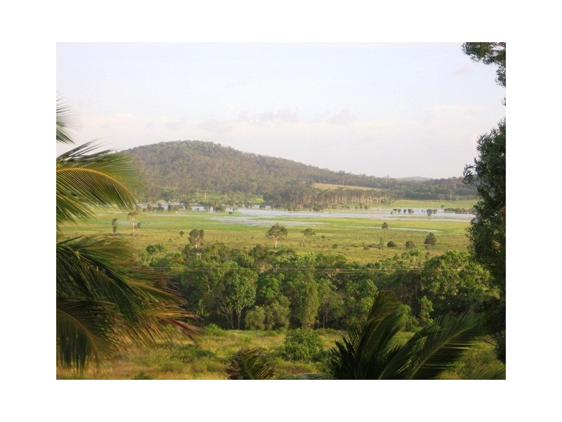 697 Keppel Sands Rd, Tungamull QLD 4702