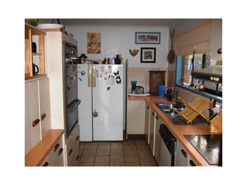 697 Keppel Sands Rd, Tungamull QLD 4702