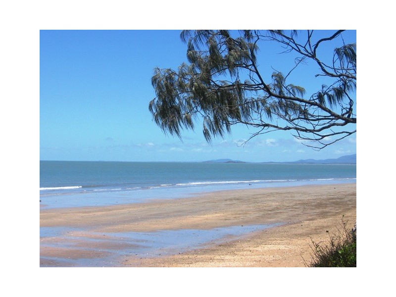 64 Reef Street, Zilzie QLD 4710