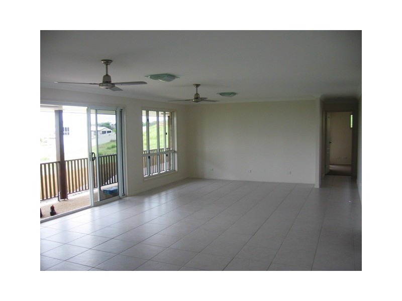 5 Doveshell Crescent, Zilzie QLD 4710
