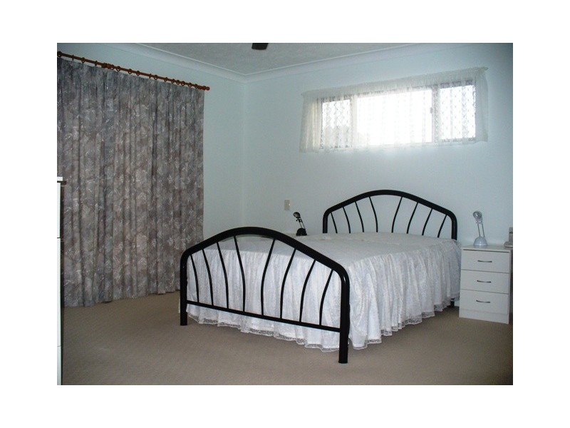 62 Larnach Street, Zilzie QLD 4710