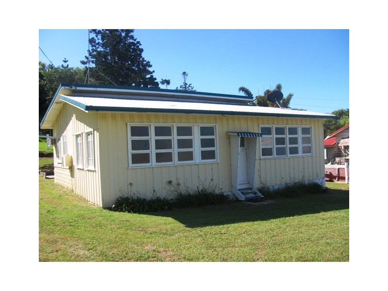 21 Phillip Street, Emu Park QLD 4710