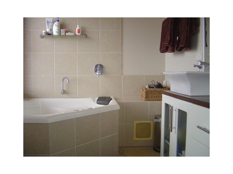 40 Paradise Way, Emu Park QLD 4710