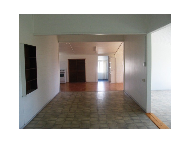 14 Bright Street, Emu Park QLD 4710