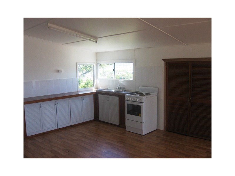 14 Bright Street, Emu Park QLD 4710