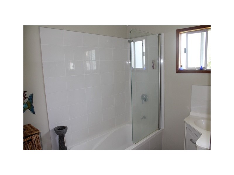 15 Crane Street, Emu Park QLD 4710
