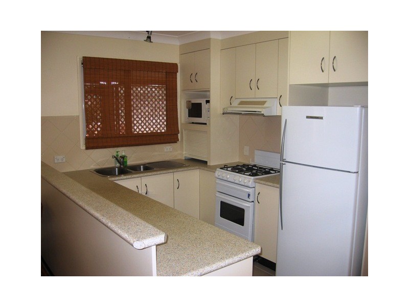 1/10 Arthur Street, Emu Park QLD 4710
