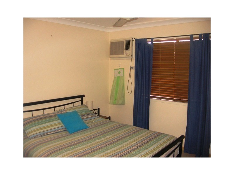 1/10 Arthur Street, Emu Park QLD 4710