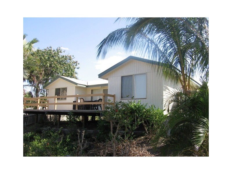 2/2 Reef Street, Zilzie QLD 4710