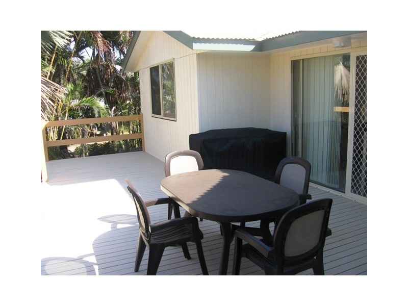 2/2 Reef Street, Zilzie QLD 4710