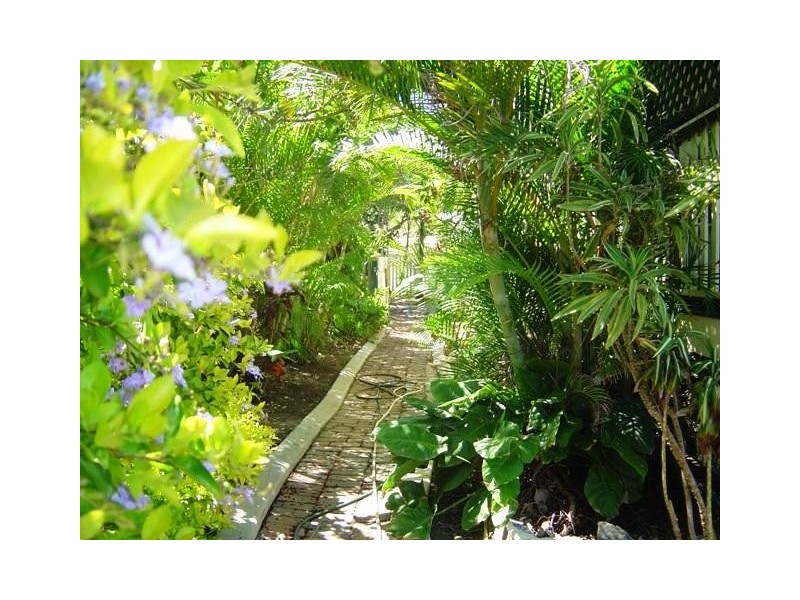 14 Phillip Street, Emu Park QLD 4710