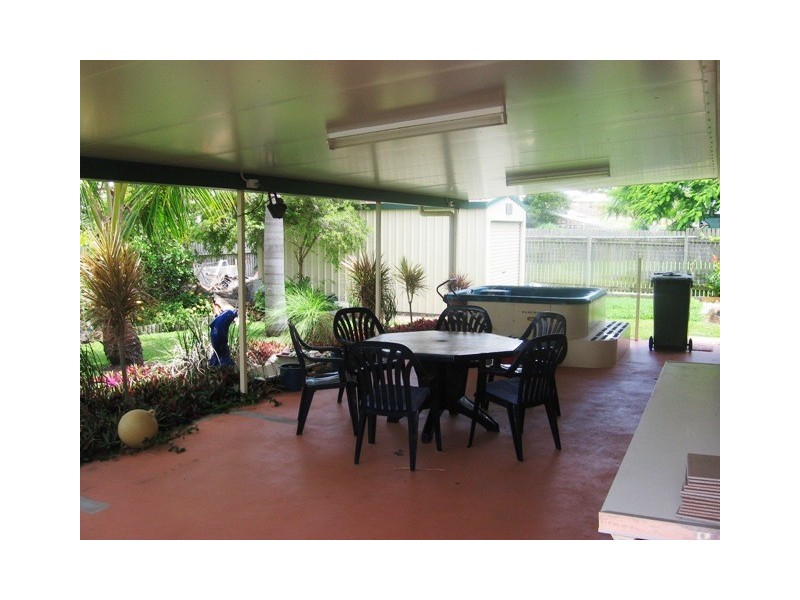 2/10 Comley Street, Zilzie QLD 4710