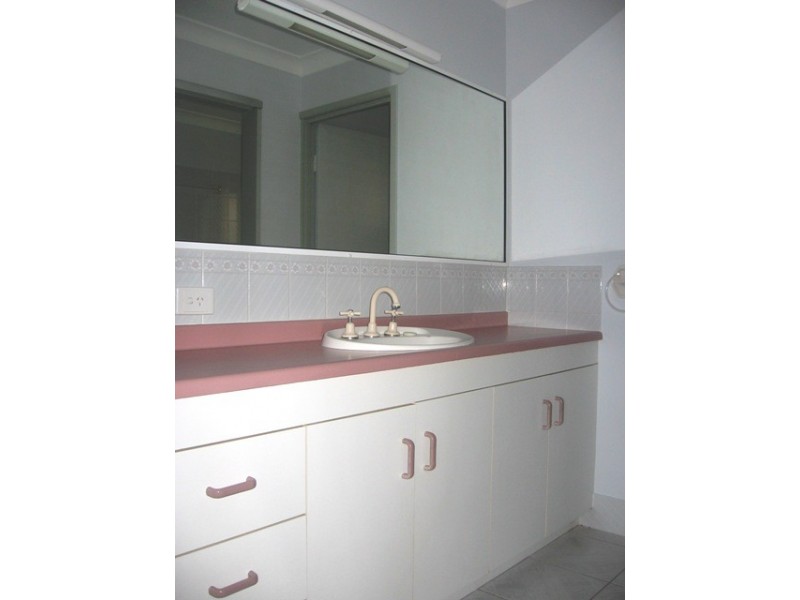 28 Evelyn Street, Zilzie QLD 4710