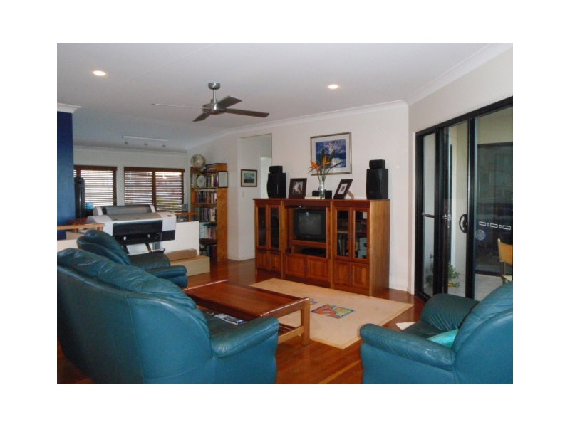 64 Paradise Way, Emu Park QLD 4710