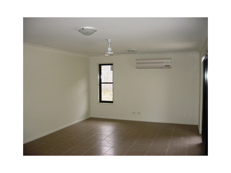 16 Triton Close, Zilzie QLD 4710
