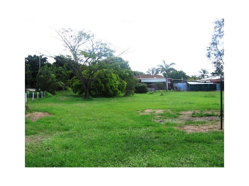 14 Arthur Street, Emu Park QLD 4710