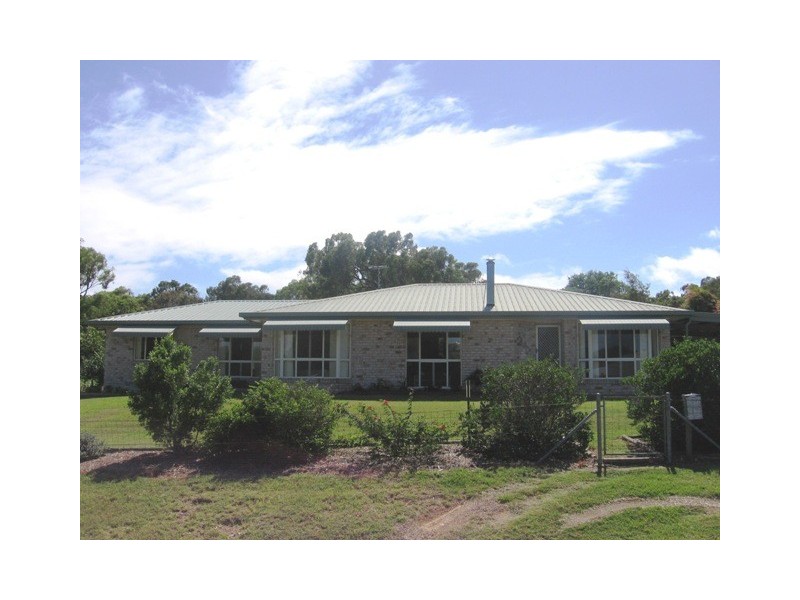 24 Lyndhurst Avenue, Emu Park QLD 4710