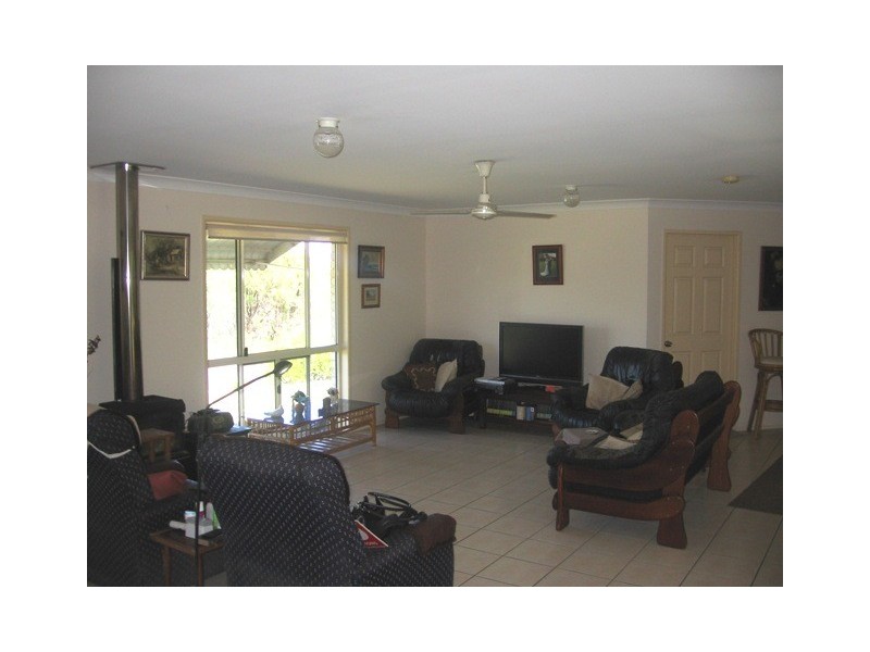 24 Lyndhurst Avenue, Emu Park QLD 4710