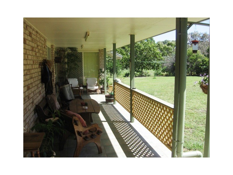 24 Lyndhurst Avenue, Emu Park QLD 4710