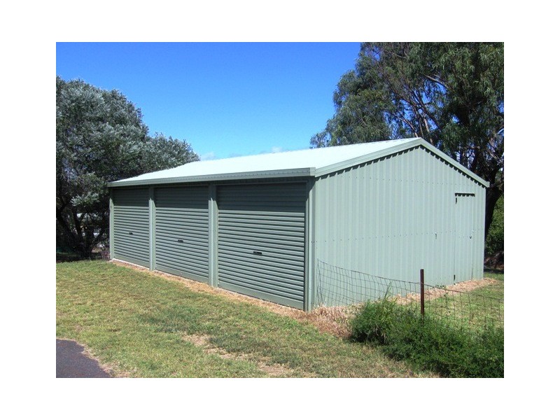 24 Lyndhurst Avenue, Emu Park QLD 4710