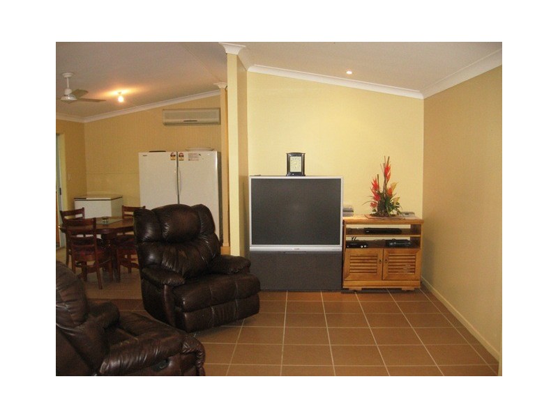 228 Hoffmans Road, Coowonga QLD 4702