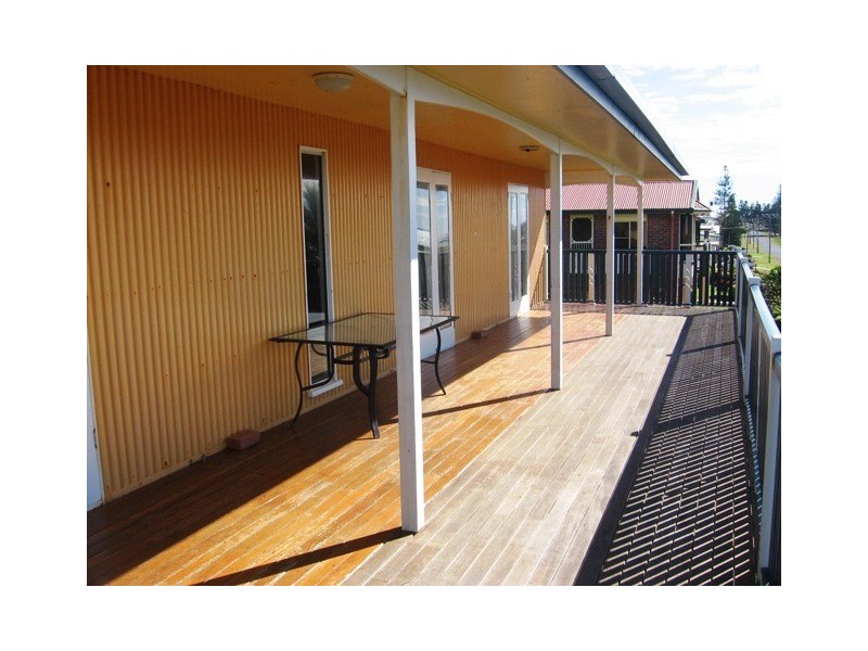 1 Cnr Keppel & Wood Streets, Emu Park QLD 4710