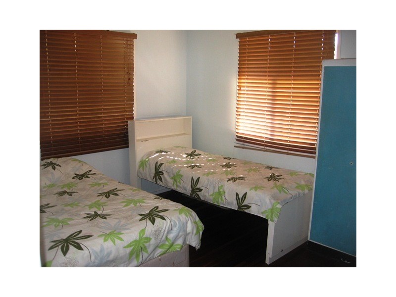 1 Cnr Keppel & Wood Streets, Emu Park QLD 4710