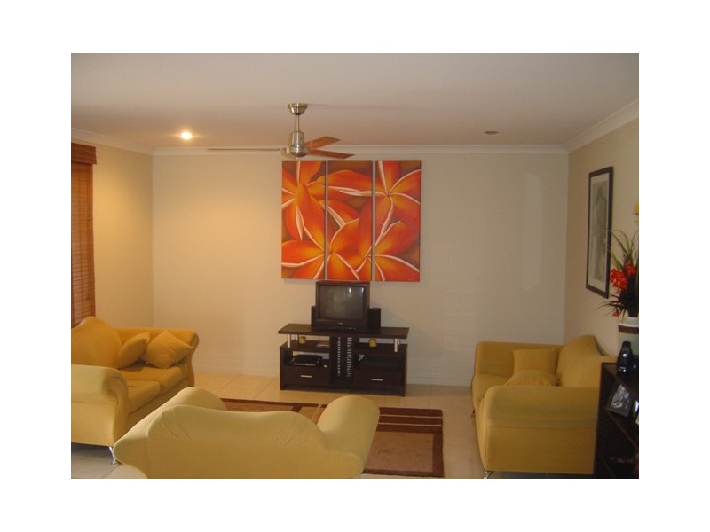 60 Amalfi Drive, Zilzie QLD 4710